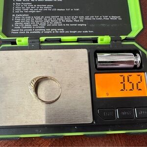 Vintage Signed JED 14k Yellow Gold Diamond Accent Ring Sz 8 & 3.5 Grams.